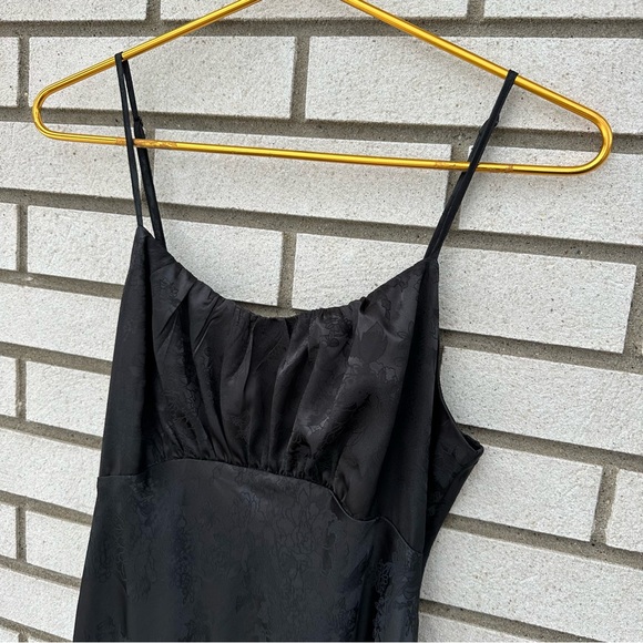 19 Cooper Black Floral Jacquard Satin Midi Dress Slip Flare NWT M Cocktail 90s - Picture 3 of 13